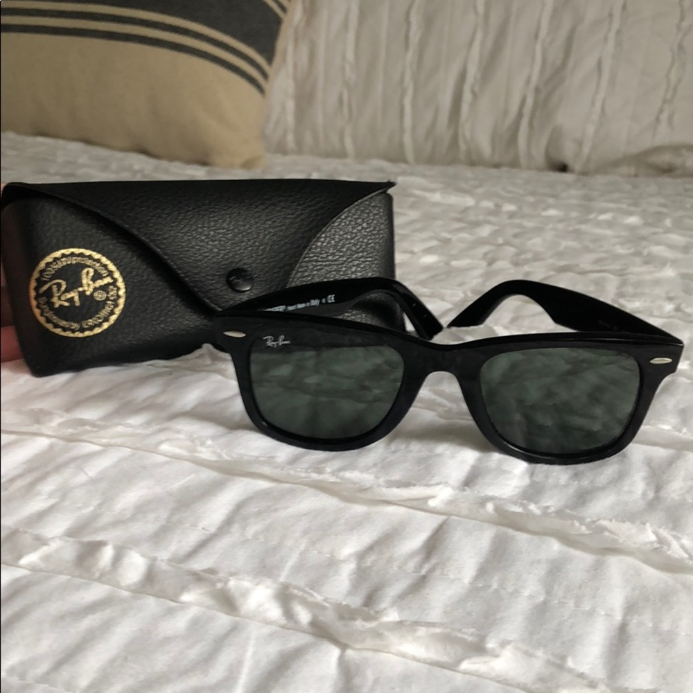 Ray-Ban Wayfarer Sunglasses